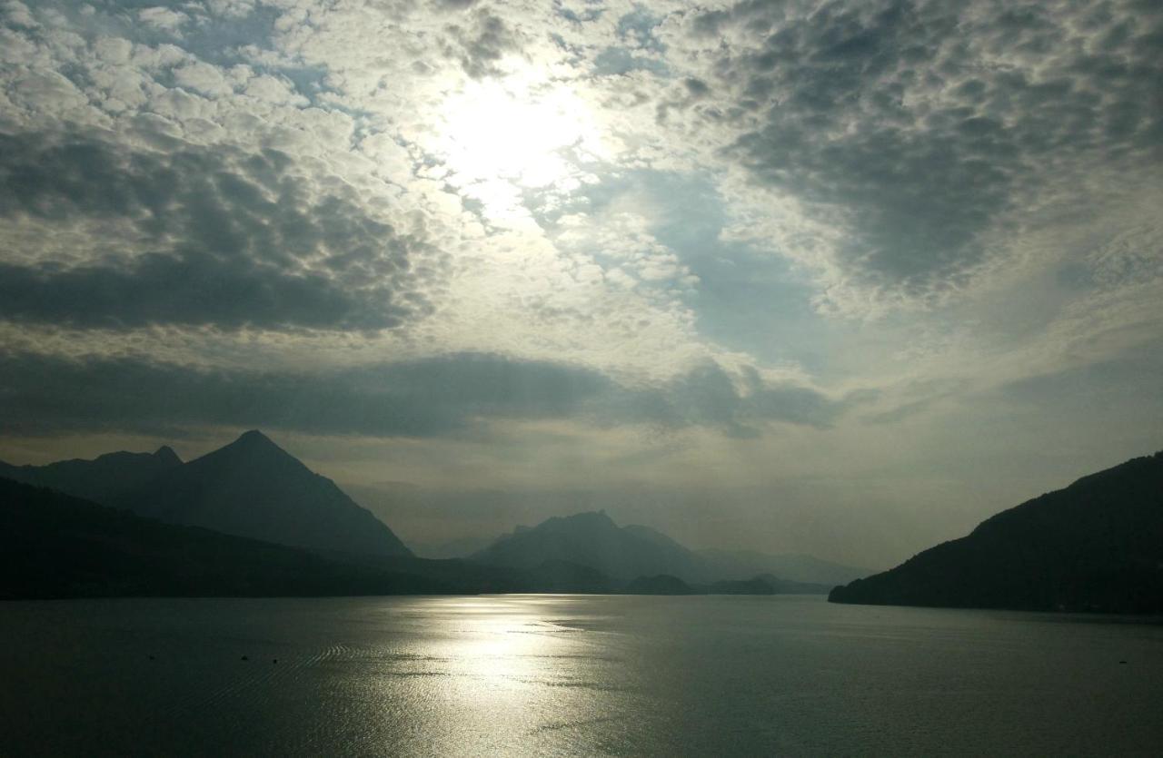 Seeparadiesli am schönen Thunersee Darligen Bagian luar foto